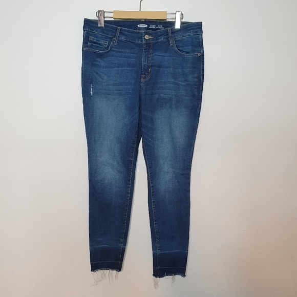 Old Navy Frayed Hem Jeans Size 12 - Picture 1 of 6